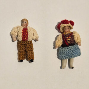Zwei Miniatur Biskuit-Figuren